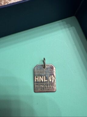 Honolulu HNL Silver Travel Tag Pendant Necklace